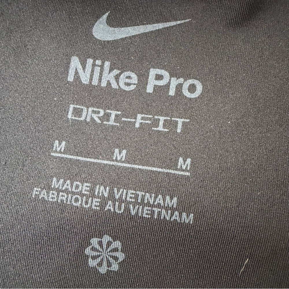 Nike Pro Dri-FIT black Graphic Crop Tank women’s size M - Picture 9 of 10